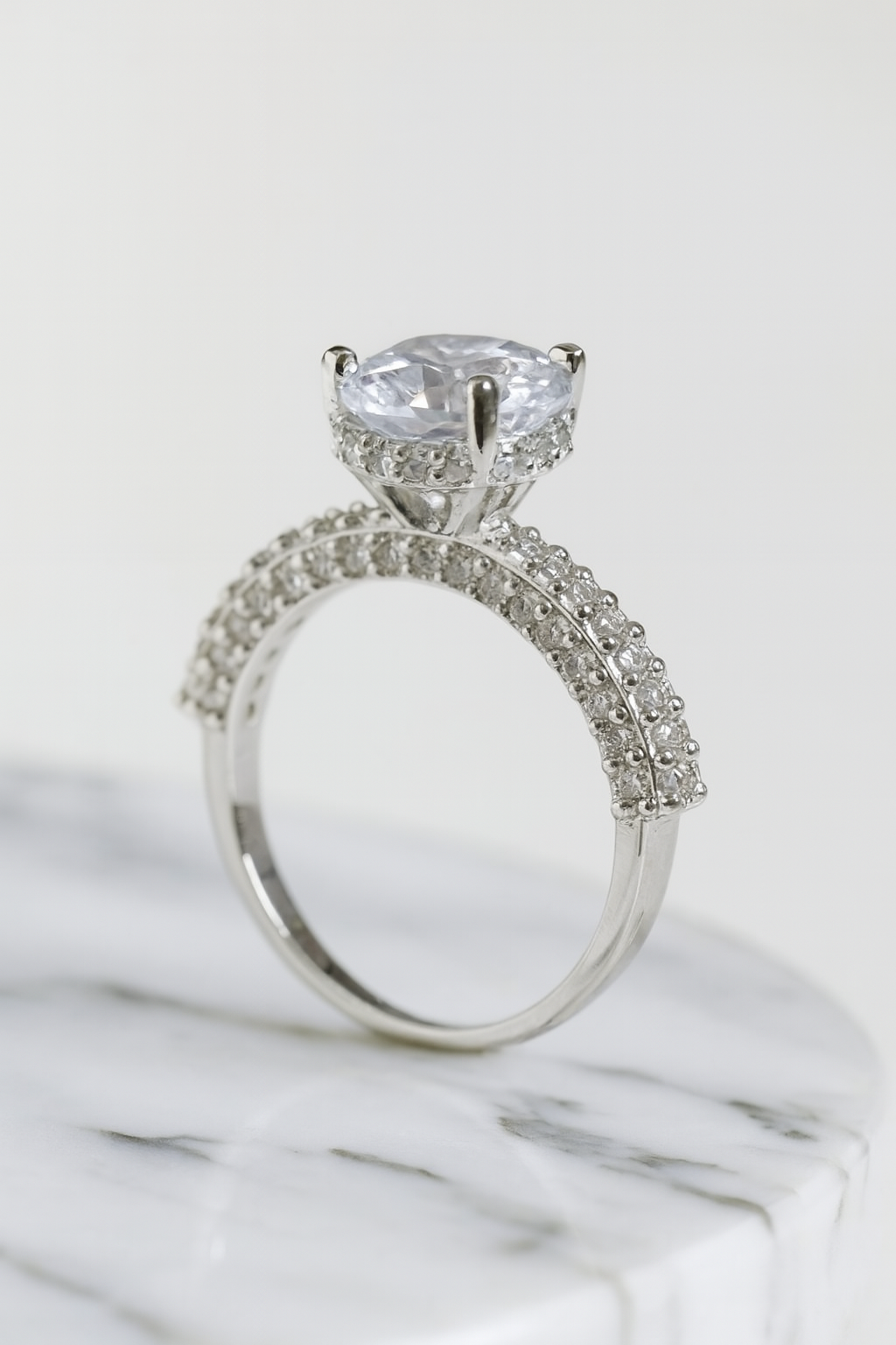 Anillo de compromiso Majestuoso Amor