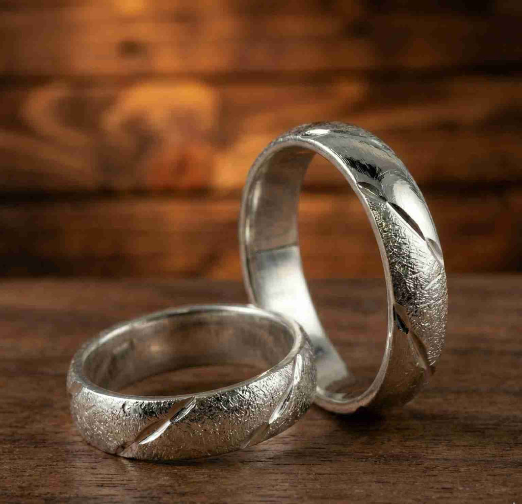 Anillos de Matrimonio en Plata 925 Texturizados con Canción Personalizada GRATIS