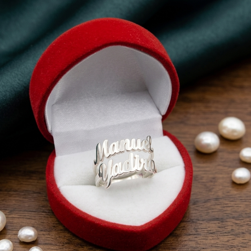 Anillo con Nombre Personalizado en Plata .925 | Diseño de Pareja