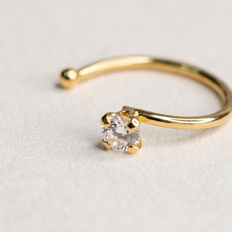 Piercing para nariz de oro 10K tipo aro con piedra brillante y balín